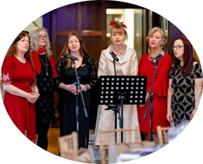 A group of ladies from Dynamic Meladies performing at Crossbasket Castle Hotel